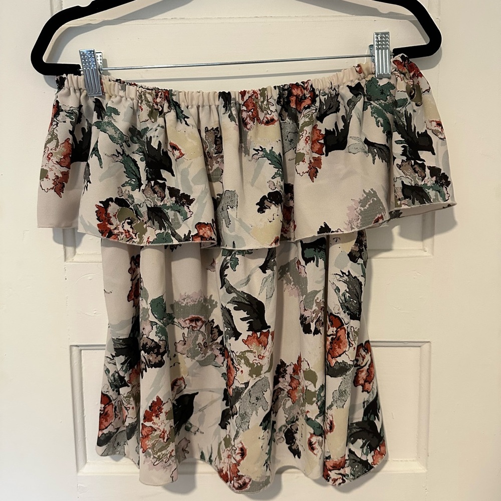 ARITZIA Wilfred off the shoulder top Size Medium